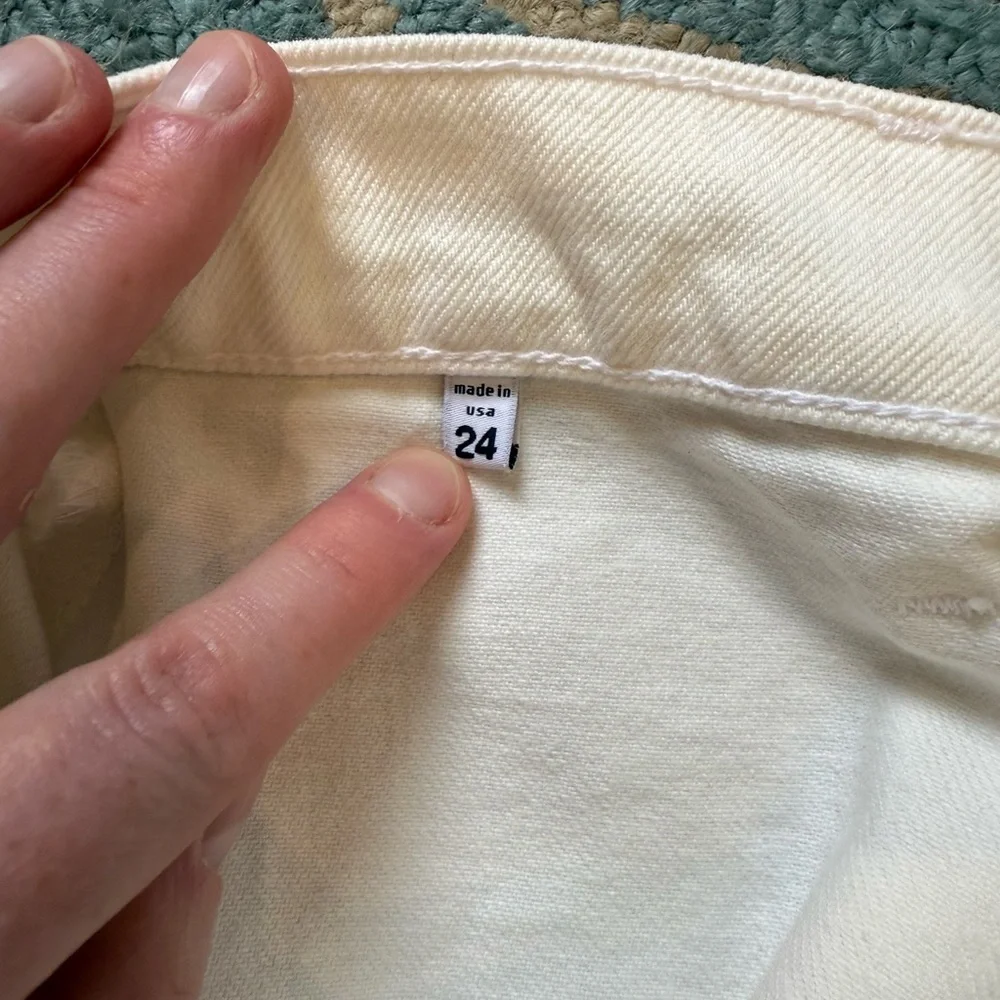 New without tags- ASKK NY Virginia Jean Shorts in Ivory (size 24) - Picture 6 of 6